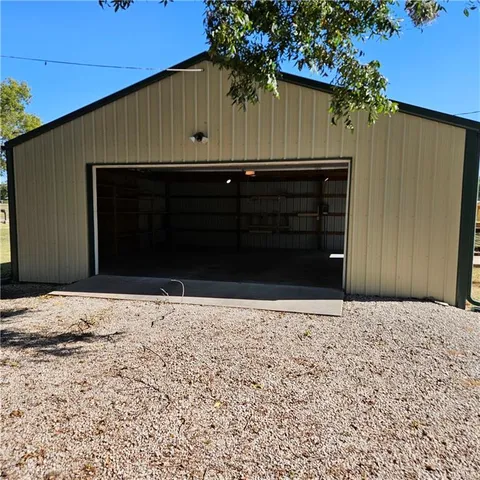 $175,000 | 915 East 9th Street, Cherryvale, KS 67335