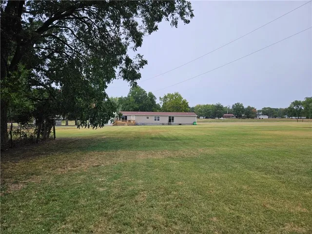 $175,000 | 915 East 9th Street, Cherryvale, KS 67335
