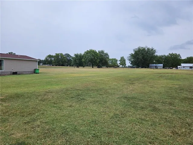 $175,000 | 915 East 9th Street, Cherryvale, KS 67335