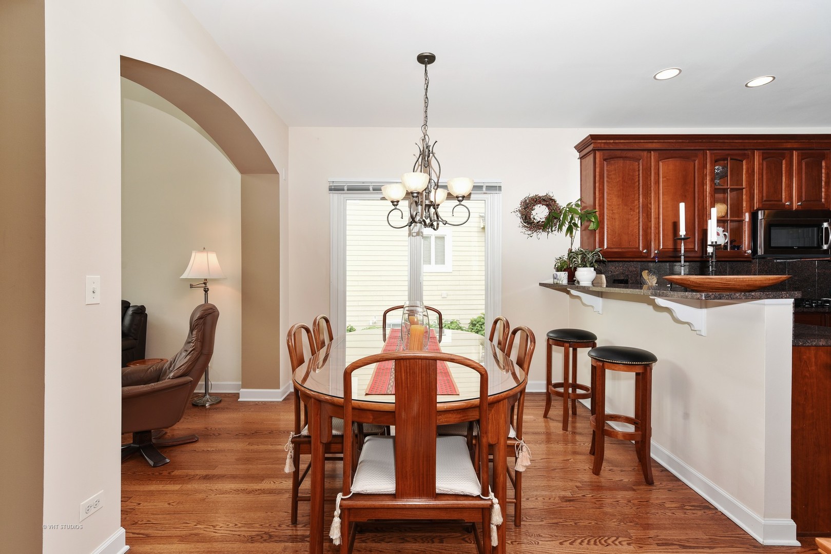 2425 Ridgewood Court Aurora, IL 60502 - Photo 11 of 25