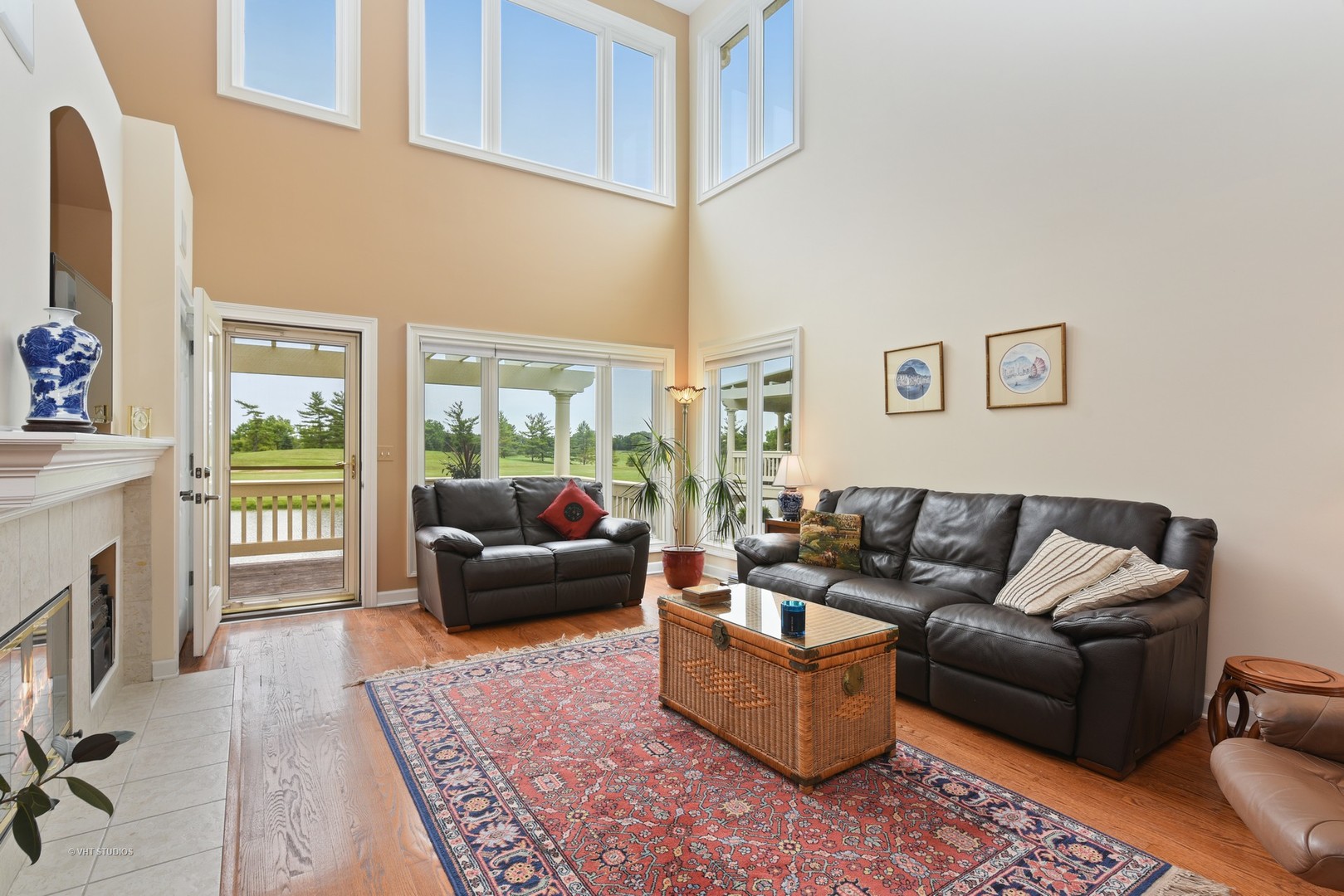 2425 Ridgewood Court Aurora, IL 60502 - Photo 3 of 25