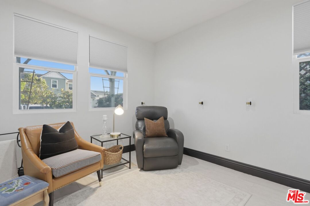 445 Edgewood Drive Fillmore, CA 93015 - Photo 18 of 41