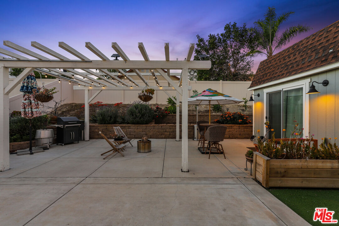 445 Edgewood Drive Fillmore, CA 93015 - Photo 37 of 41