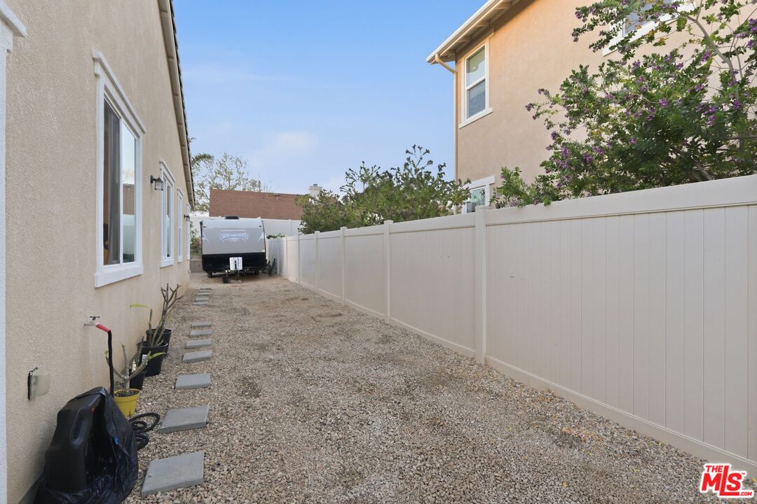 445 Edgewood Drive Fillmore, CA 93015 - Photo 40 of 41