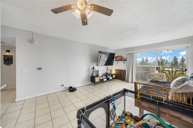 $349,000 | 450 East 4th Street, Unit 344, Santa Ana, CA 92701