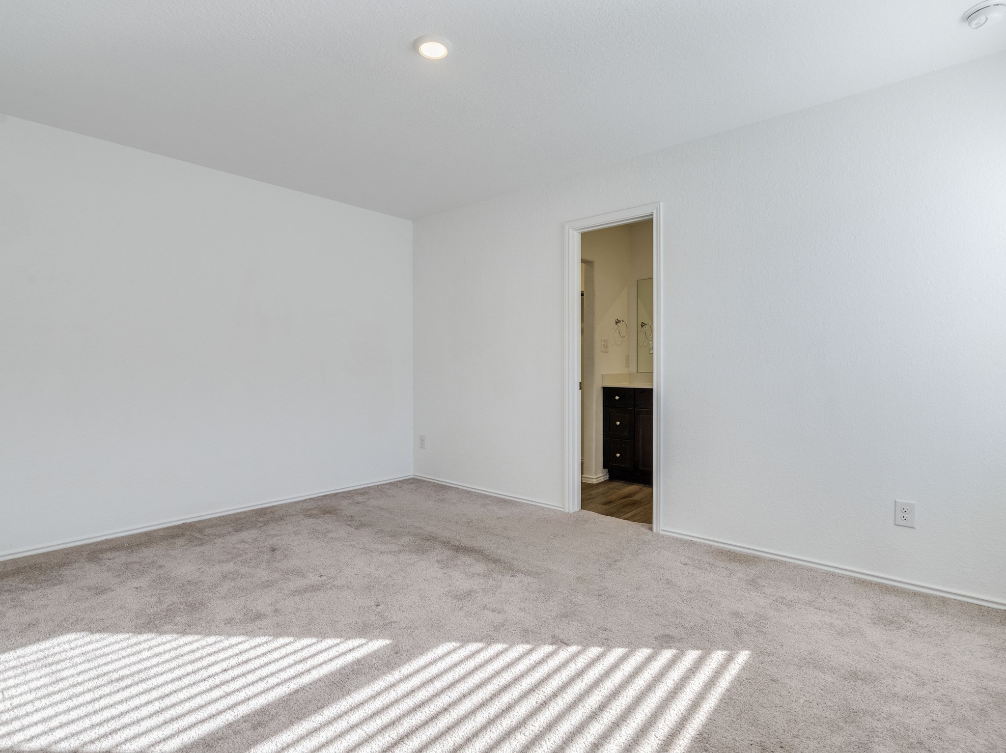 41 Trinity Circle Lockhart, TX 78644 - Photo 14 of 27