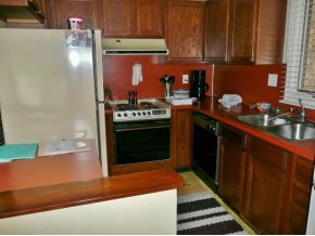 435 Ridgefields Road, Unit 1B Kingsport, TN 37660 - Photo 5 of 9 Kitchen