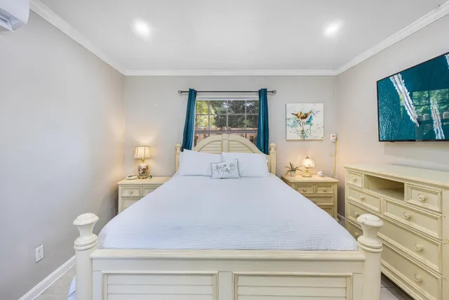 $1,290,000 | 3311 Southeast 6th Street, Pompano Beach, FL 33062