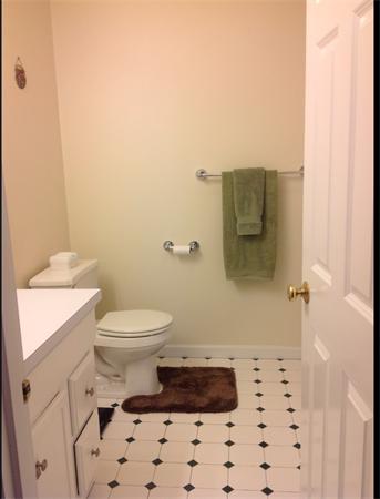 19 Fairview Road, Unit B Framingham, MA 01702 - Photo 12 of 14 Gallery Image 12