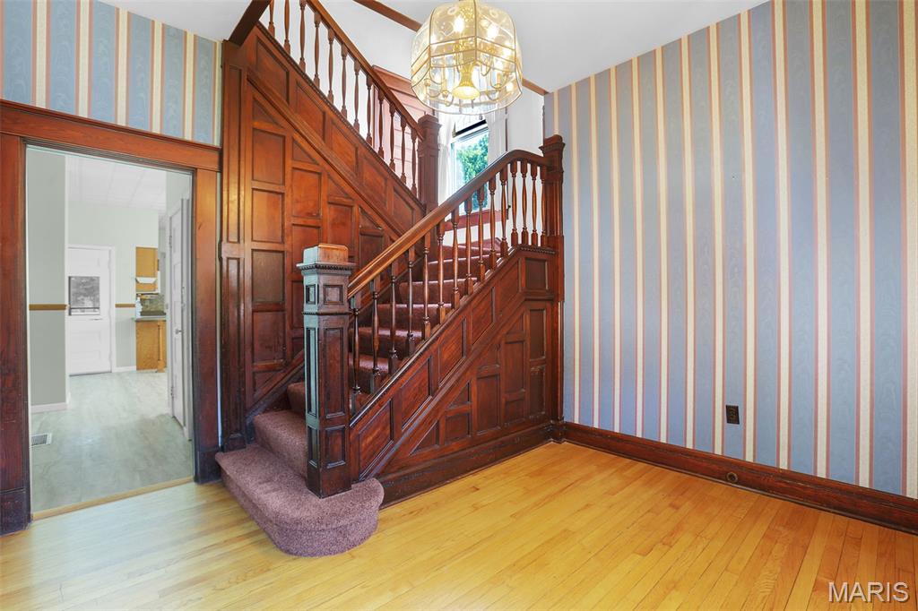 2408 Edwards Street Alton, IL 62002 - Photo 6 of 32