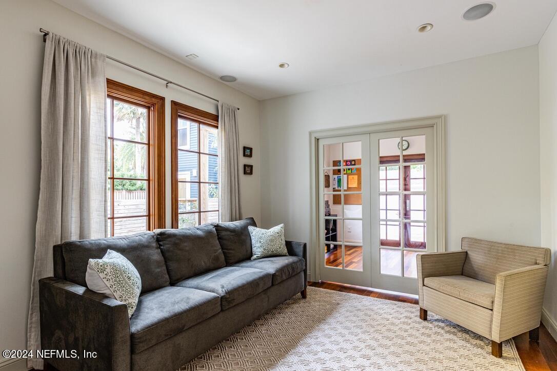322 6th Street Atlantic Beach, FL 32233 - Photo 12 of 26 a living room with furniture and a window