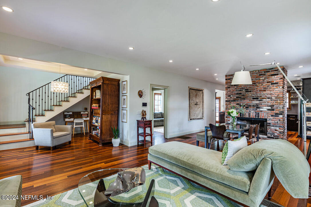322 6th Street Atlantic Beach, FL 32233 - Photo 5 of 26 a living room with furniture and a wooden floor