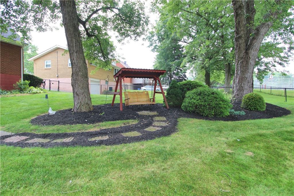 486 Lindsay Road Carnegie, PA 15106 - Photo 22 of 22 Gallery Image 22