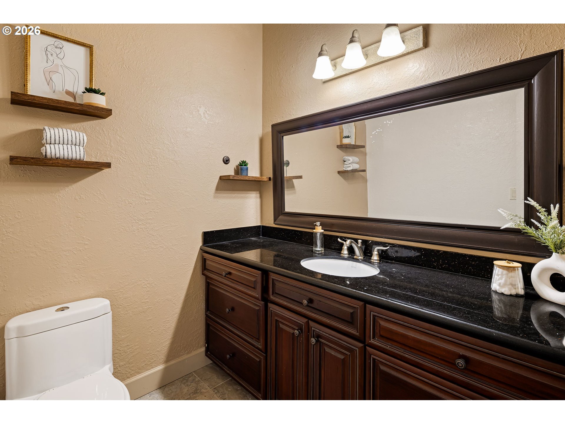 3012 Ashley Loop Eugene, OR 97405 - Photo 12 of 48