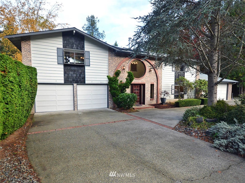 8311 Talbot Road Edmonds, WA 98026 - Photo 4 of 24 Gallery Image 4