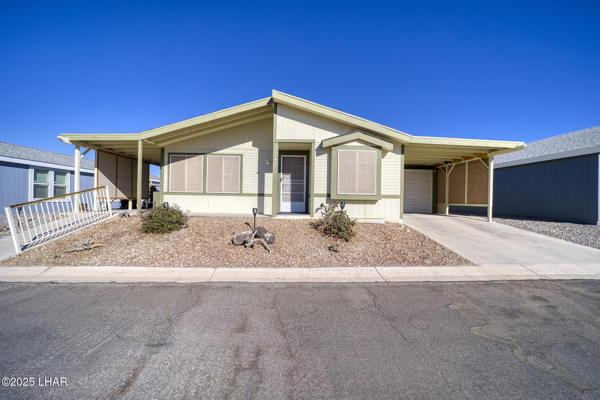 1545 East El Rodeo Road, Unit 44 Fort Mohave, AZ 86426 - Photo 2 of 38 1-web-or-mls-1545 El Rodeo 44-2