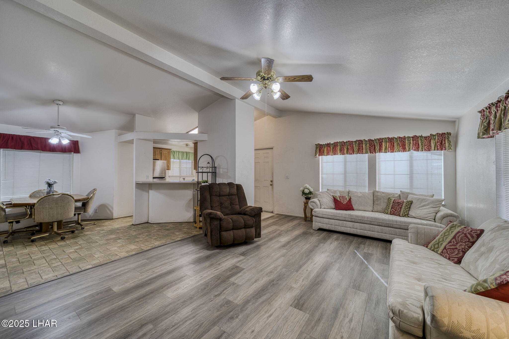 1545 East El Rodeo Road, Unit 44 Fort Mohave, AZ 86426 - Photo 3 of 38 6-web-or-mls-1545 El Rodeo 44-04