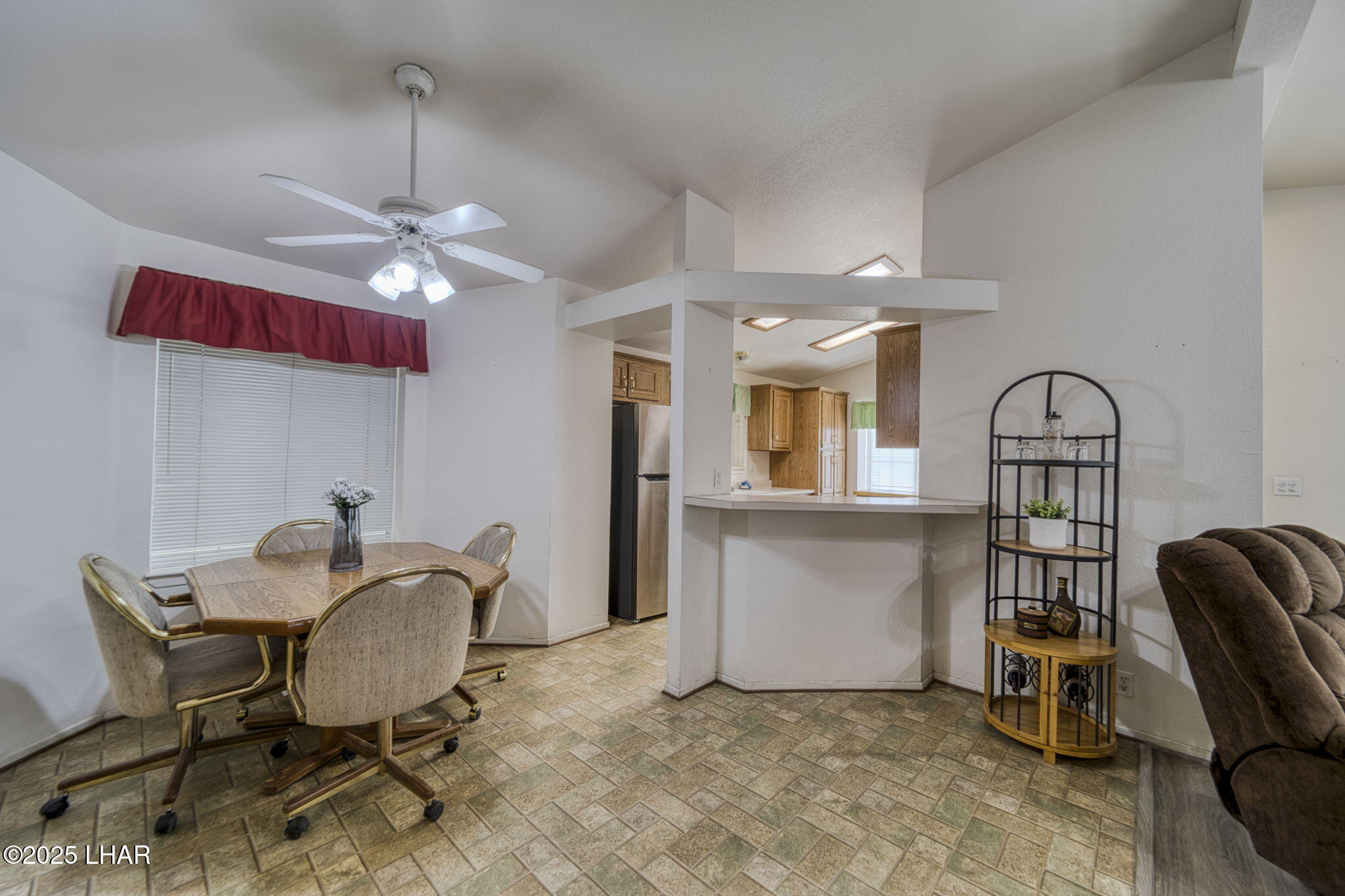 1545 East El Rodeo Road, Unit 44 Fort Mohave, AZ 86426 - Photo 7 of 38 9-web-or-mls-1545 El Rodeo 44-07