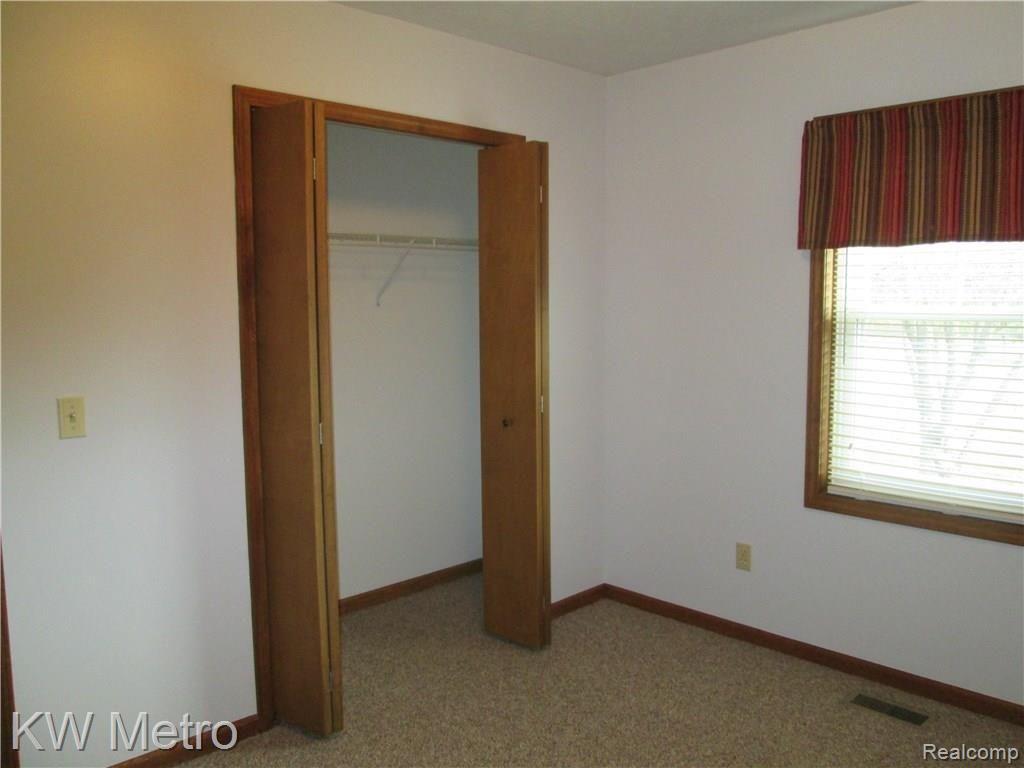 4175 Potts Road Fowlerville, MI 48836 - Photo 12 of 23 1980-01-01 00.01