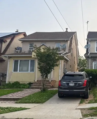 $795,000 | 225-09 107th Avenue | Queens Village