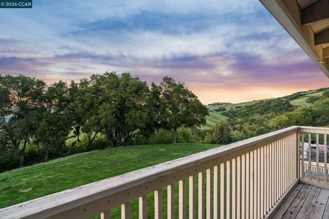 $2,995,000 | 1933 Joseph Drive, Moraga, CA 94556