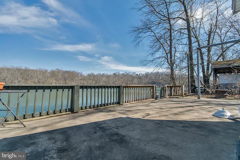 1 Boo Boo Boulevard Falling Waters, WV 25419 - Photo 4 of 29 Exterior (General)