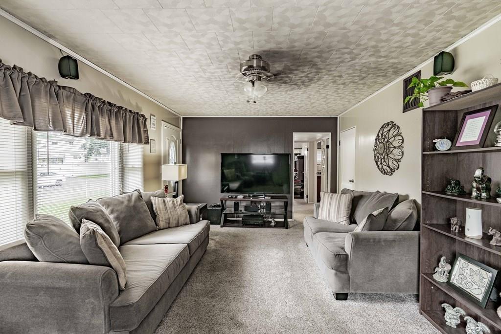 18 Cuff Avenue Springfield, MA 01104 - Photo 5 of 24
