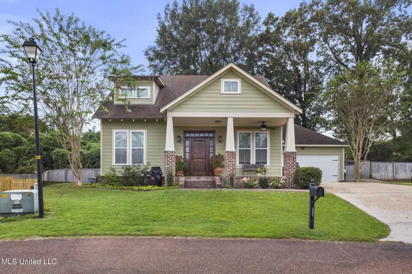 $339,900 | 3 Oakwood Glen Drive, Clinton, MS 39056