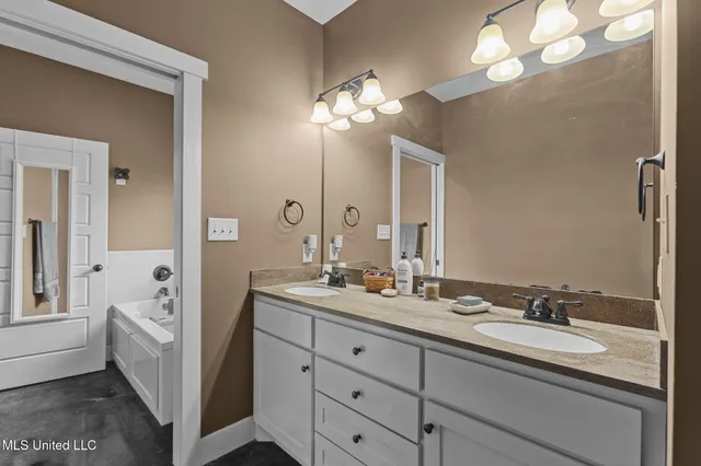 $329,900 | 3 Oakwood Glen Drive, Clinton, MS 39056