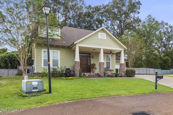 $339,900 | 3 Oakwood Glen Drive, Clinton, MS 39056