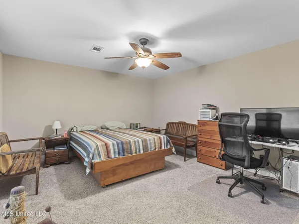 $339,900 | 3 Oakwood Glen Drive, Clinton, MS 39056