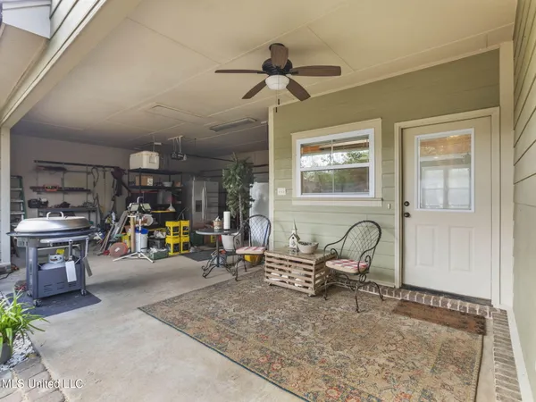 $339,900 | 3 Oakwood Glen Drive, Clinton, MS 39056