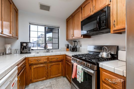 720 White Oak Drive Ridgecrest, CA 93555 - Photo 11 of 29 Gallery Image 11