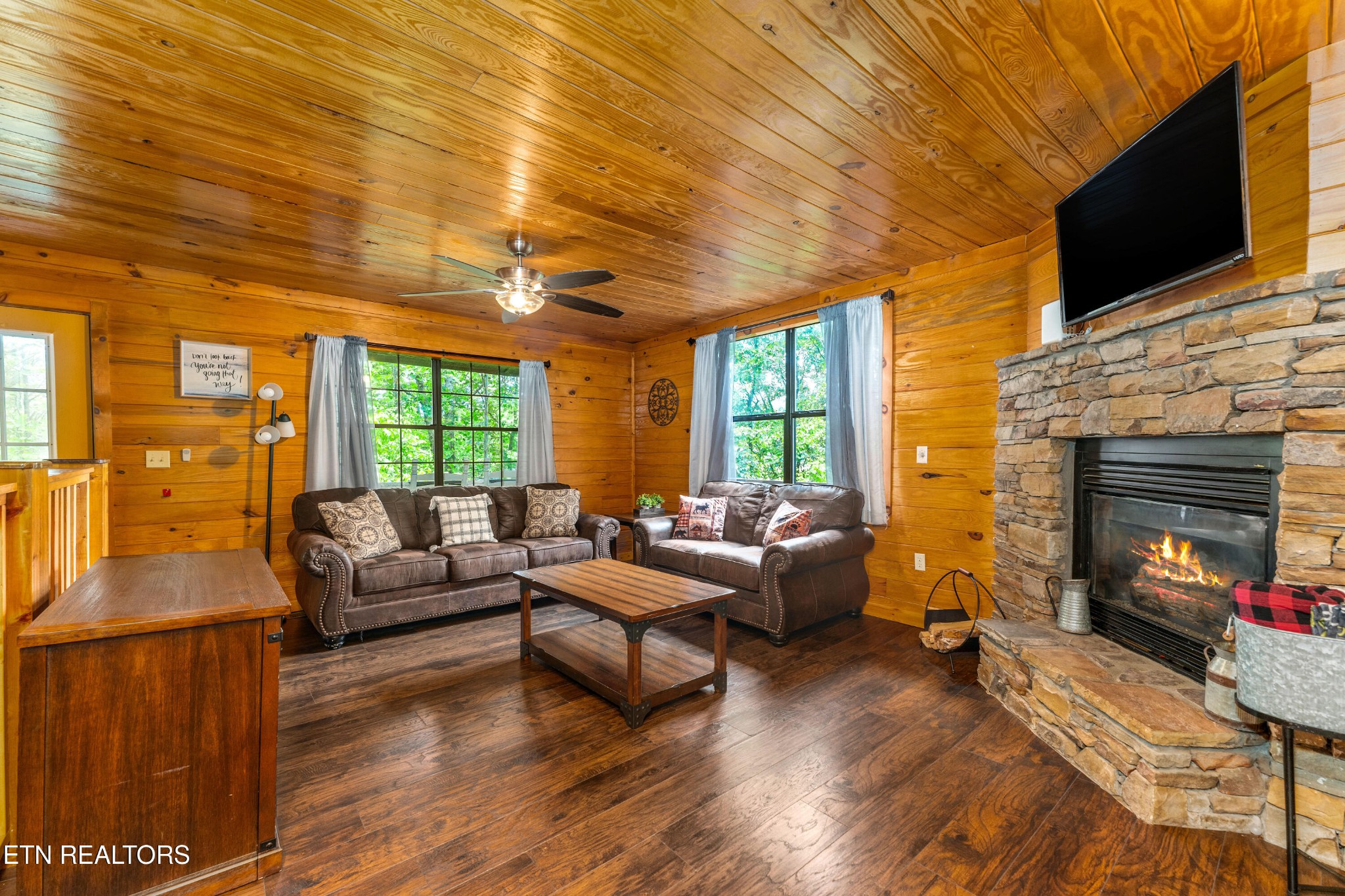 3272 Lost Branch Road Sevierville, TN 37862 - Photo 24 of 40 Gallery Image 24