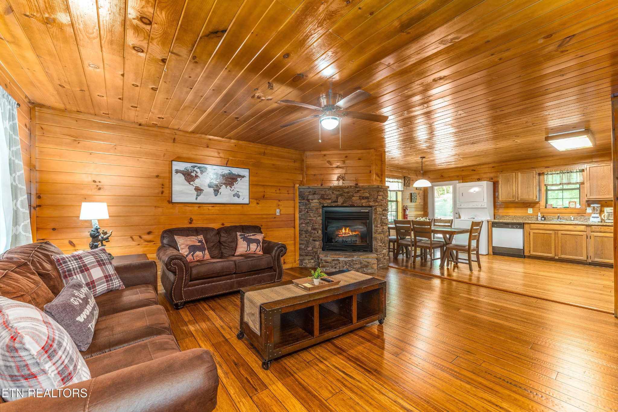 3272 Lost Branch Road Sevierville, TN 37862 - Photo 3 of 40 Gallery Image 3