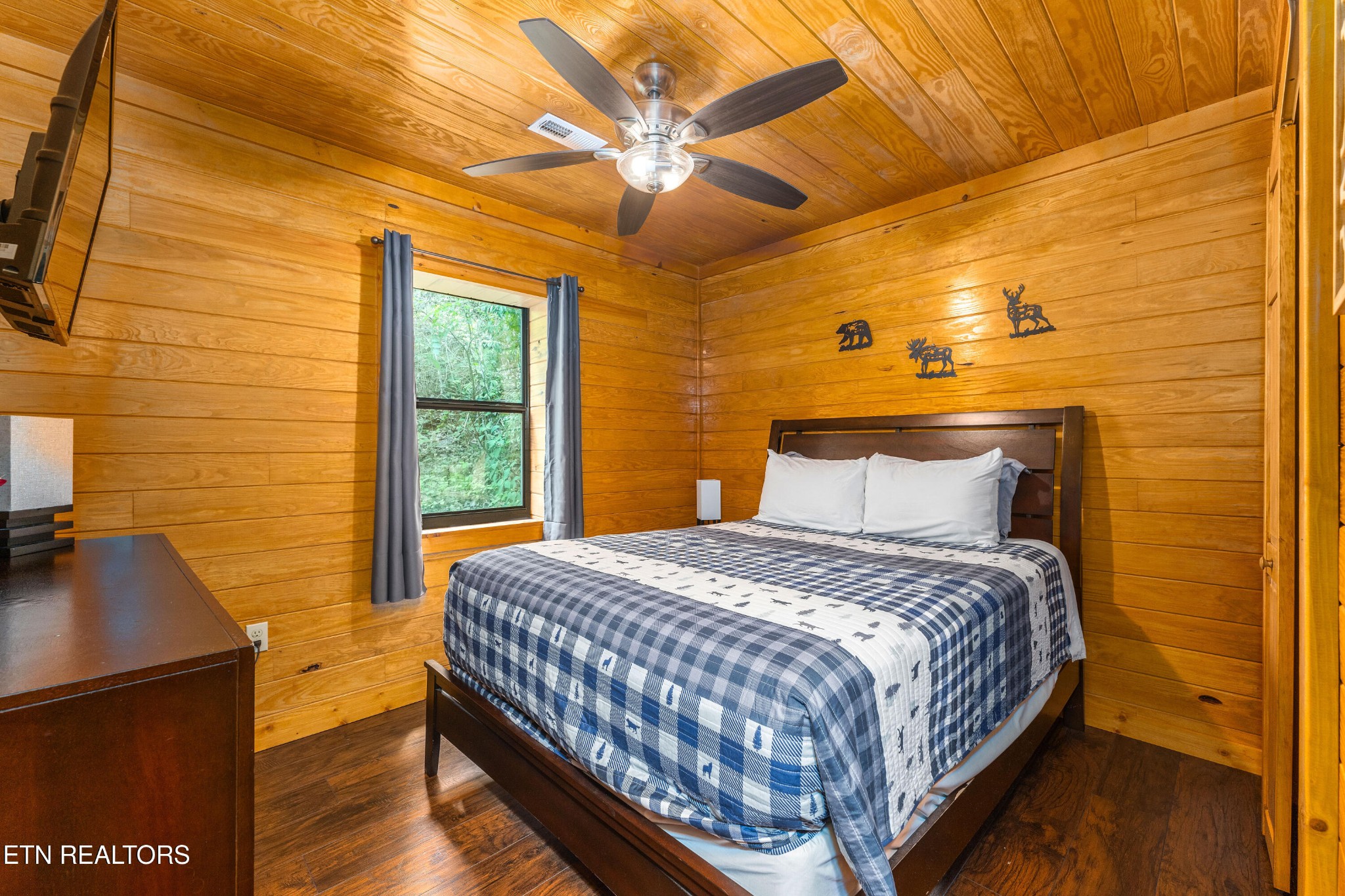 3272 Lost Branch Road Sevierville, TN 37862 - Photo 32 of 40 Gallery Image 32