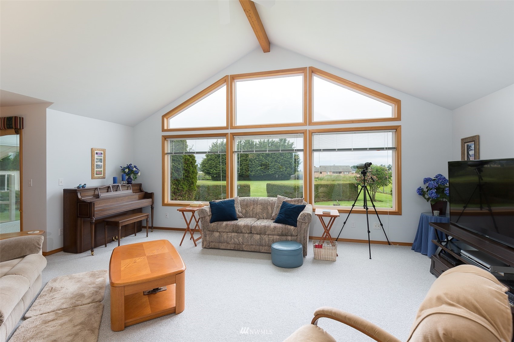 601 East Anderson Road Sequim, WA 98382 - Photo 17 of 37 a living room with furniture and a flat screen tv