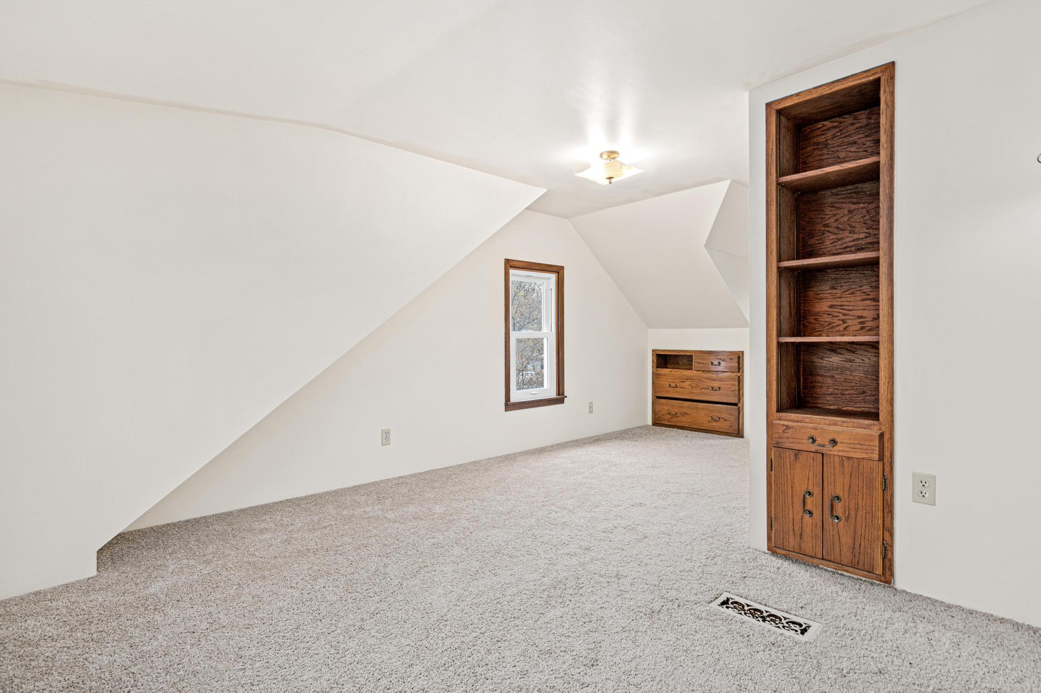 2466 Clearview Avenue Mounds View, MN 55112 - Photo 18 of 40