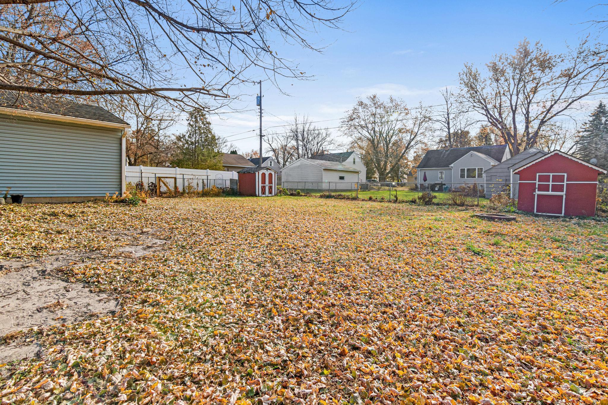 2466 Clearview Avenue Mounds View, MN 55112 - Photo 37 of 40