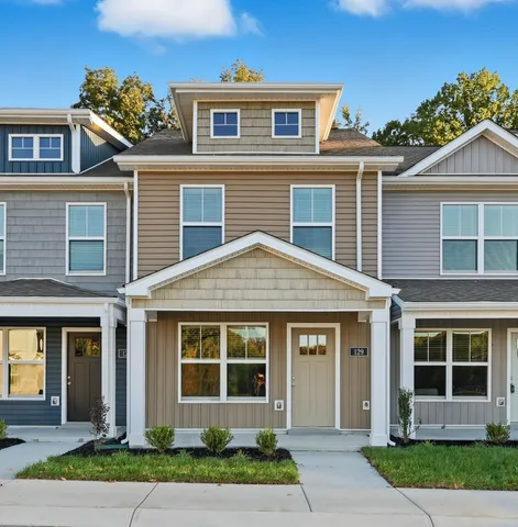 $215,900 | 129 Quarry Point Drive, Unit C129, Clarksville, TN 37043