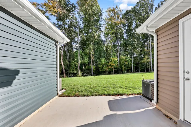 $215,900 | 129 Quarry Point Drive, Unit C129, Clarksville, TN 37043