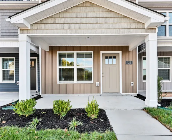 $215,900 | 129 Quarry Point Drive, Unit C129, Clarksville, TN 37043