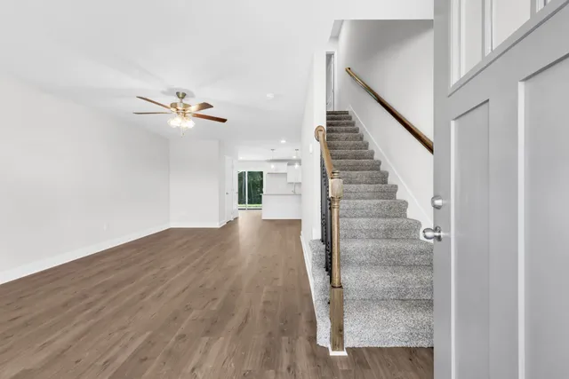 $215,900 | 129 Quarry Point Drive, Unit C129, Clarksville, TN 37043