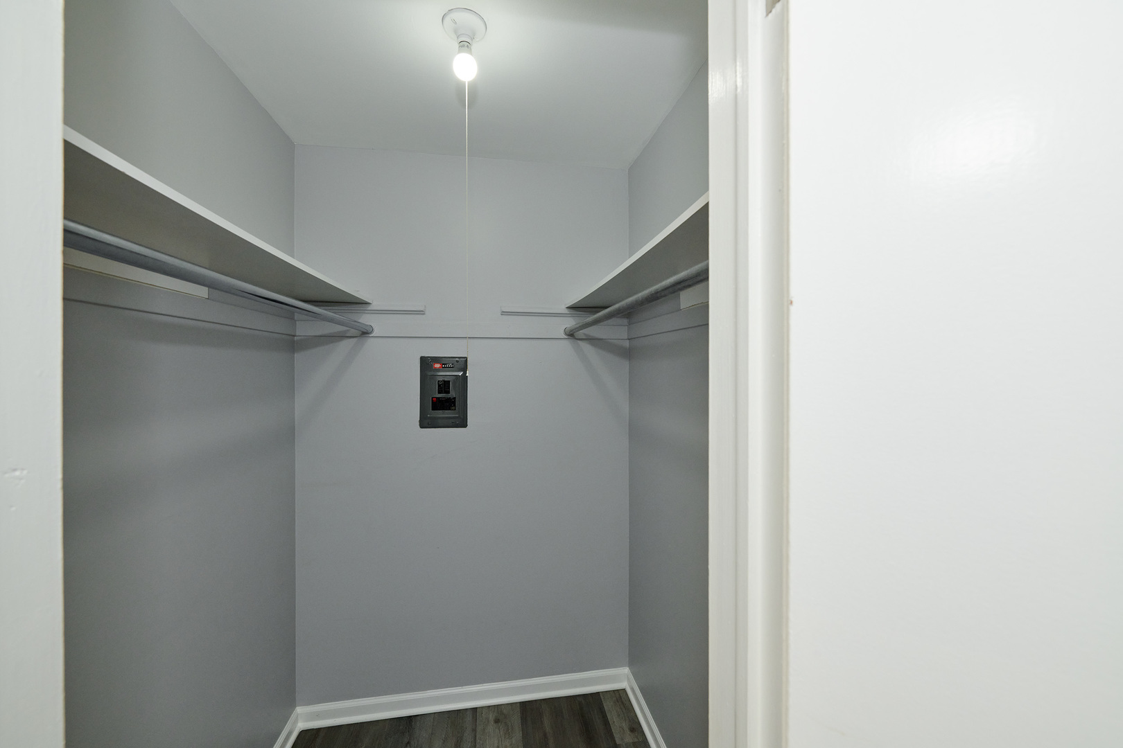 8805 Dee Road, Unit GN Des Plaines, IL 60016 - Photo 7 of 7