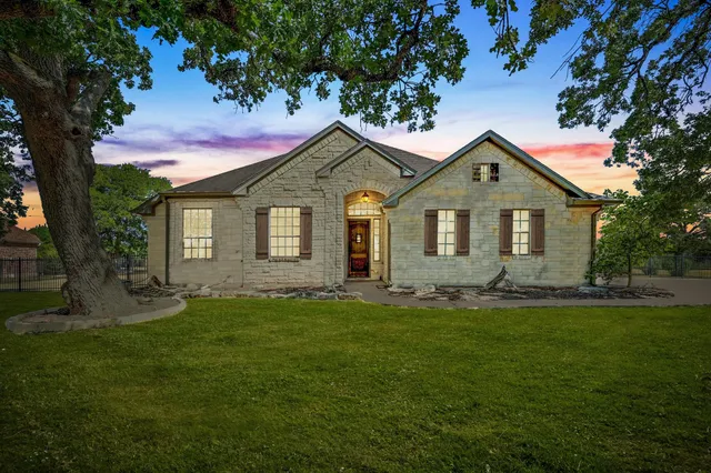 $699,000 | 577 Shelf Rock Road, Driftwood, TX 78619