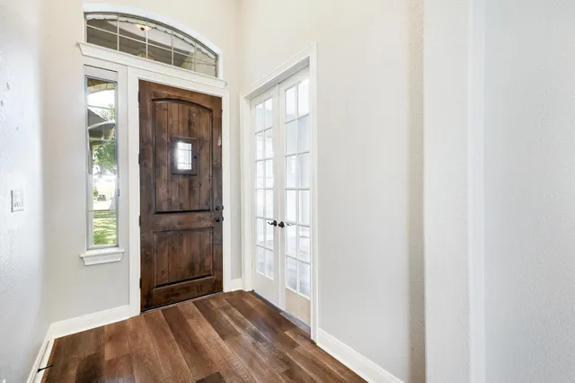 $699,000 | 577 Shelf Rock Road, Driftwood, TX 78619