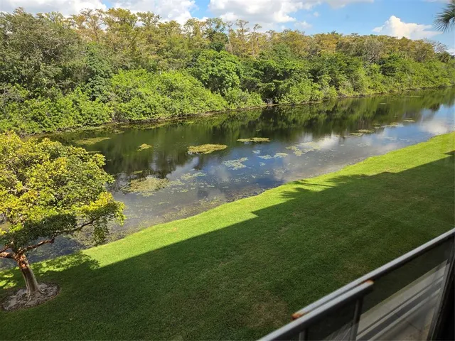 $2,400 | 2660 Carambola Circle North, Unit 302, Pompano Beach, FL 33066