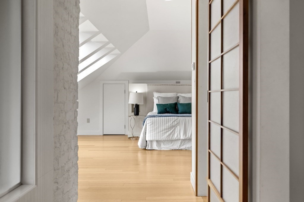 46 Gardner Road, Unit 2 Brookline, MA 02445 - Photo 26 of 38