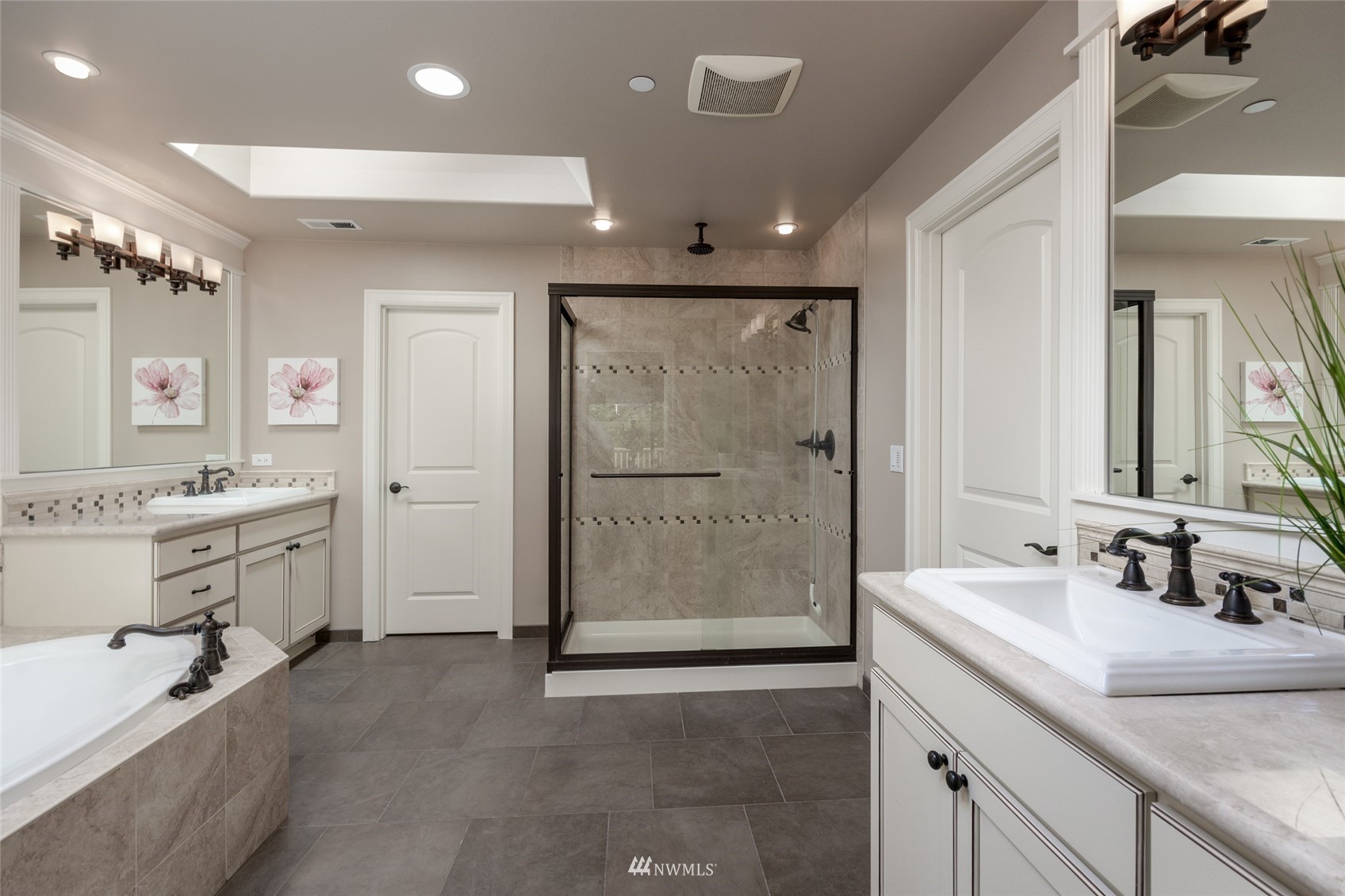 5356 Northeast 16th Street Renton, WA 98059 - Photo 24 of 40 Gallery Image 24