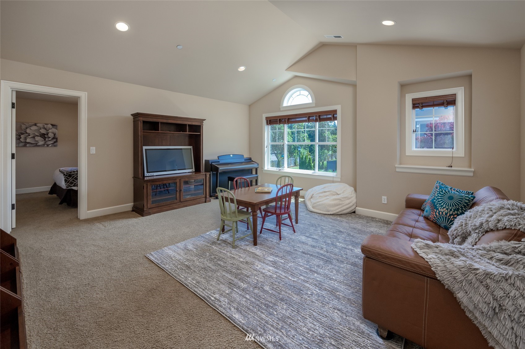 5356 Northeast 16th Street Renton, WA 98059 - Photo 29 of 40 Gallery Image 29